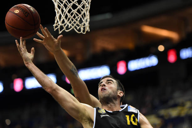 赫居前三 赫居前三