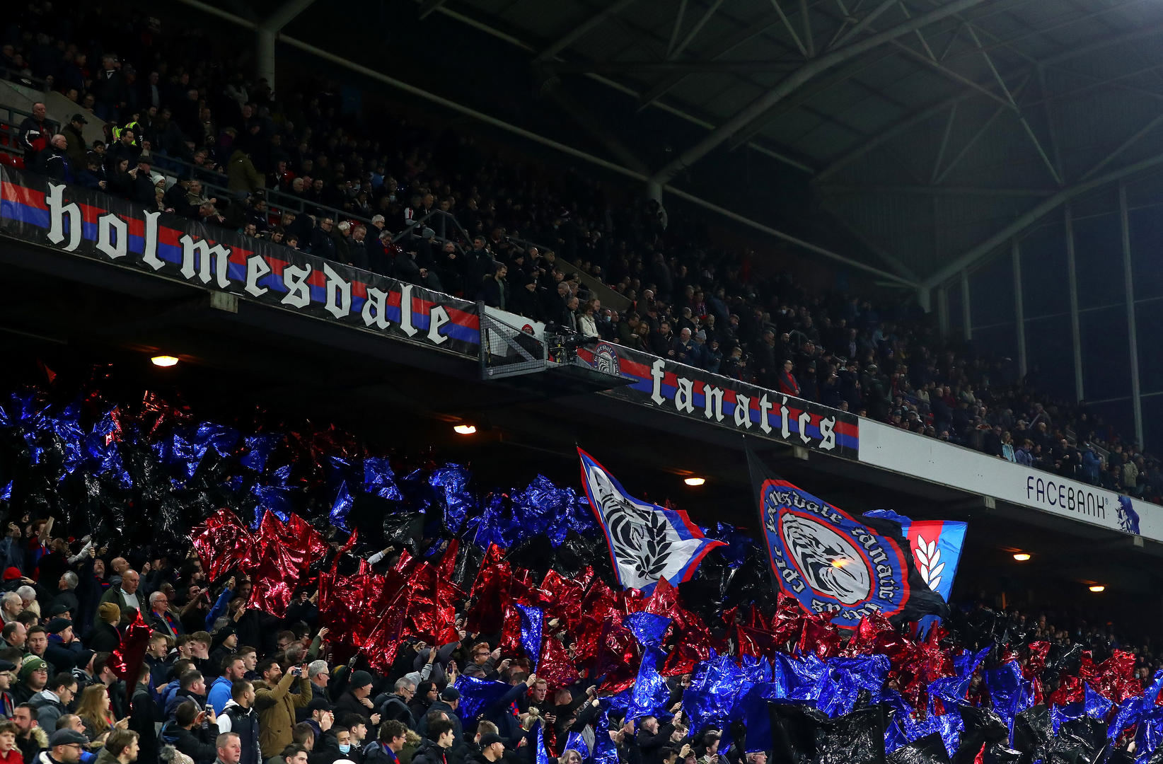 米兰效力期 米兰效力期